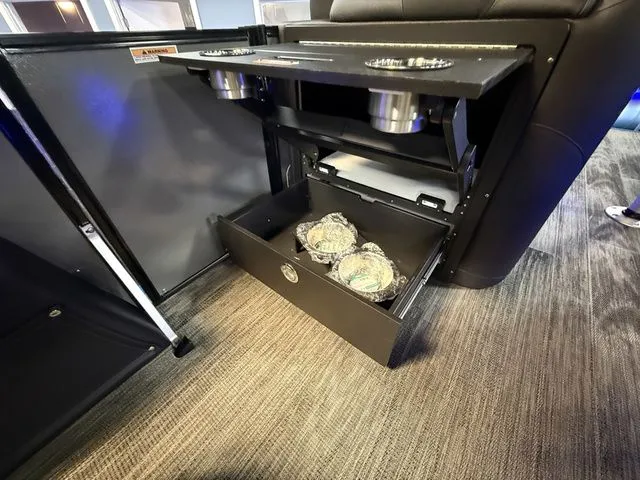 Slide: The Image of Tahoe Cascade - 25 FT Quad Lounger 2026 - 14