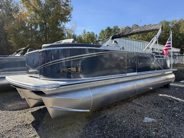 Slide: The Image of Tahoe LTZ - 23 FT Quad Lounger Shift 2026 - 4