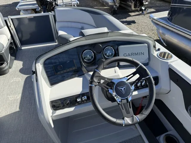 Slide: The Image of Tahoe LTZ - 23 FT Quad Lounger Shift 2026 - 8