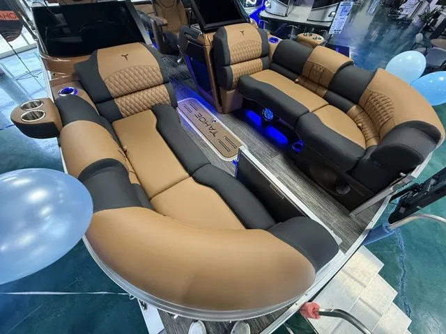 Slide: The Image of Tahoe Cascade - Quad Lounger Shift Windshield 2026 - 5