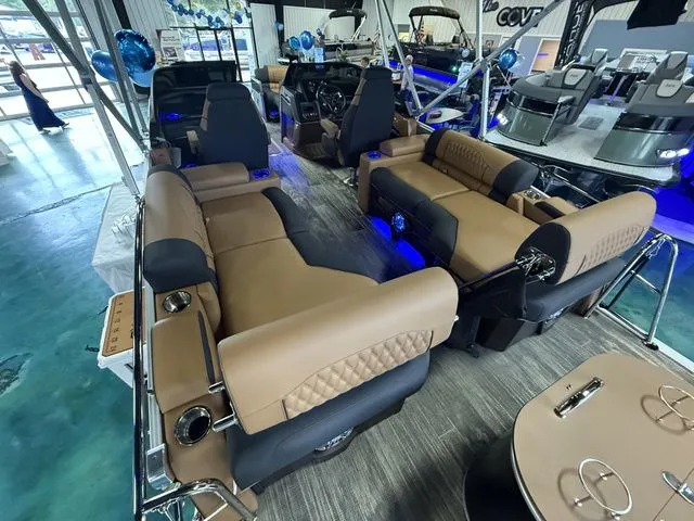 Slide: The Image of Tahoe Cascade - Quad Lounger Shift Windshield 2026 - 8