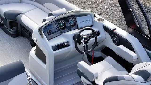 Slide: The Image of Tahoe LTZ - 23 FT Entertainer 2026 - 8