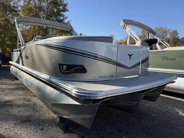 Slide: The Image of Tahoe LTZ - 23 FT Versatile Rear Bench 2026 - 6