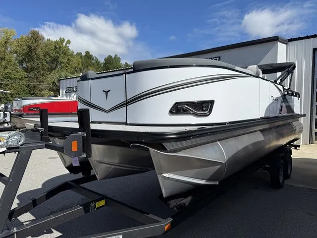 The Image of Tahoe LTZ - 23 FT Versatile Rear Lounger 2026 - 1