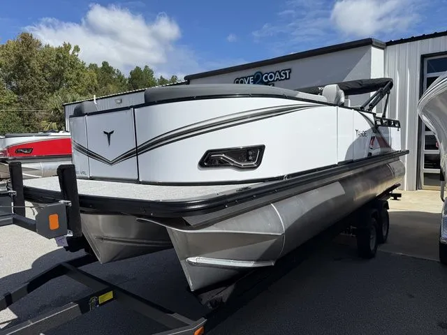 Slide: The Image of Tahoe LTZ - 23 FT Versatile Rear Lounger 2026 - 9