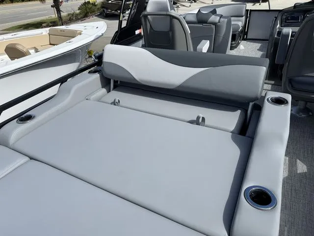 Slide: The Image of Tahoe LTZ - 23 FT Versatile Rear Lounger 2026 - 20