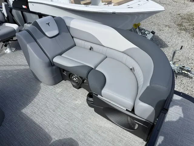 Slide: The Image of Tahoe LTZ - 23 FT Versatile Rear Lounger 2026 - 6