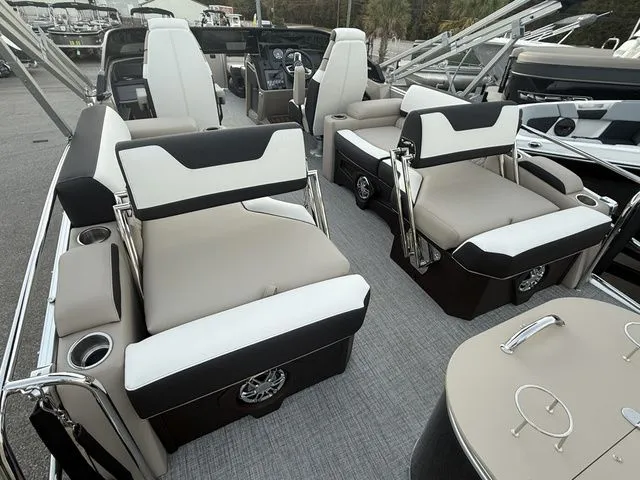 Slide: The Image of Tahoe Cascade - Quad Lounger Shift Windshield 2026 - 10
