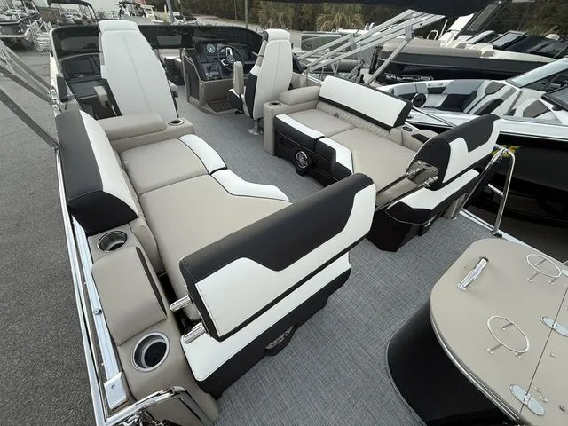 Slide: The Image of Tahoe Cascade - Quad Lounger Shift Windshield 2026 - 9