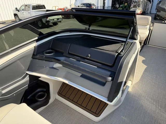 Slide: The Image of Tahoe Cascade - Quad Lounger Windshield 2026 - 12