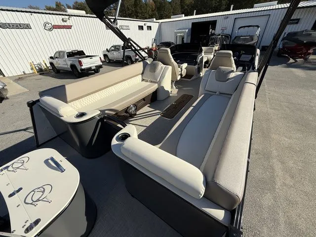 Slide: The Image of Tahoe Cascade - Quad Lounger Windshield 2026 - 7