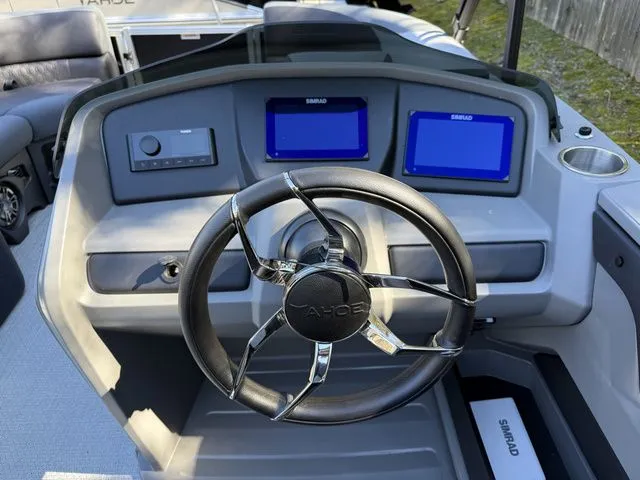 Slide: The Image of Tahoe LTZ - 23 FT Quad Lounger Shift PP 2026 - 4