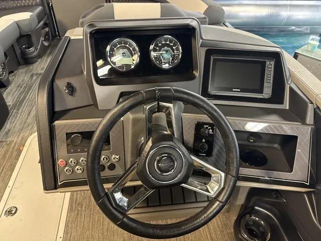 Slide: The Image of Tahoe Cascade - 25 FT Quad Lounger 2026 - 9