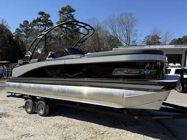 Slide: The Image of Tahoe Cascade - Quad Lounger Shift Windshield 2026 - 12