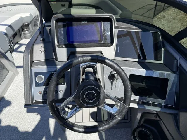 Slide: The Image of Tahoe Cascade - Quad Lounger Shift Windshield 2026 - 20