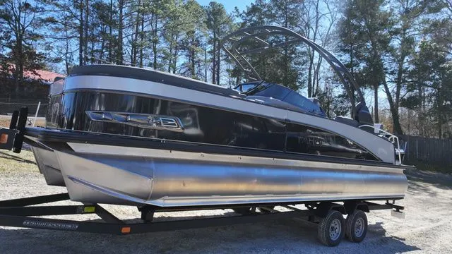 Slide: The Image of Tahoe Cascade - Quad Lounger Shift Windshield 2026 - 8