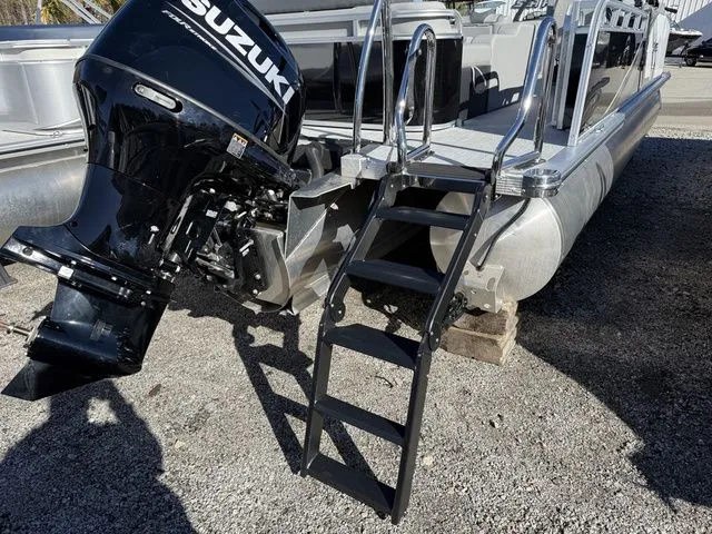 Slide: The Image of Tahoe LTZ - 23 FT Versatile Rear Lounger 2026 - 8