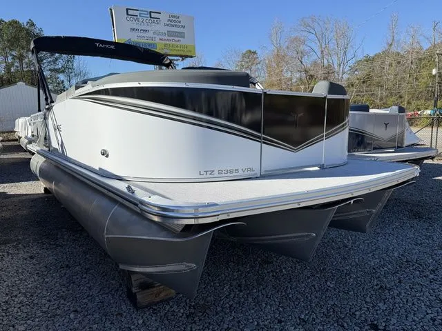 Slide: The Image of Tahoe LTZ - 23 FT Versatile Rear Lounger 2026 - 9