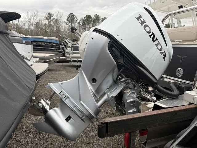 Slide: The Image of Tahoe LTZ - 23 FT Quad Lounger Shift 2026 - 11