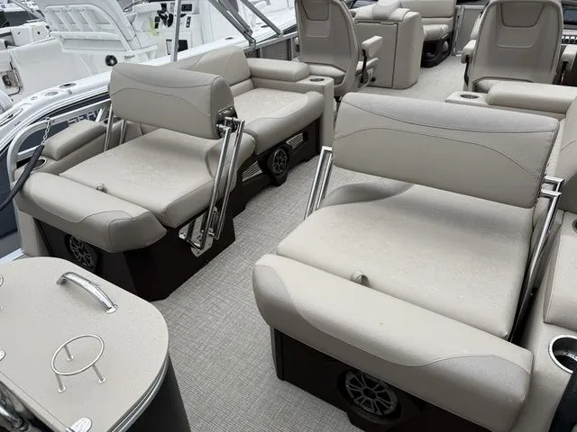 Slide: The Image of Tahoe LTZ - 23 FT Quad Lounger Shift 2026 - 9