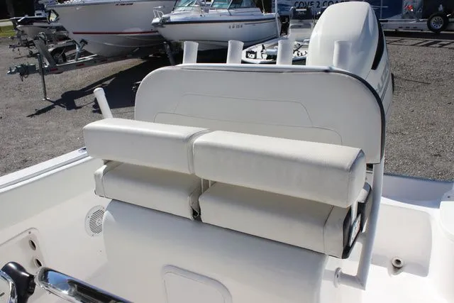 Slide: The Image of Clearwater 2300 Center Console 2023 - 7
