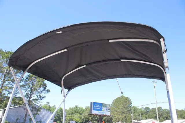 Slide: The Image of Avalon Venture Quad Lounger 21 2024 - 5