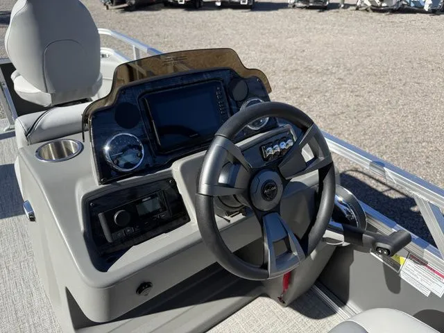 Slide: The Image of Avalon Venture 85 - 19 FT Quad Fish 2026 - 15