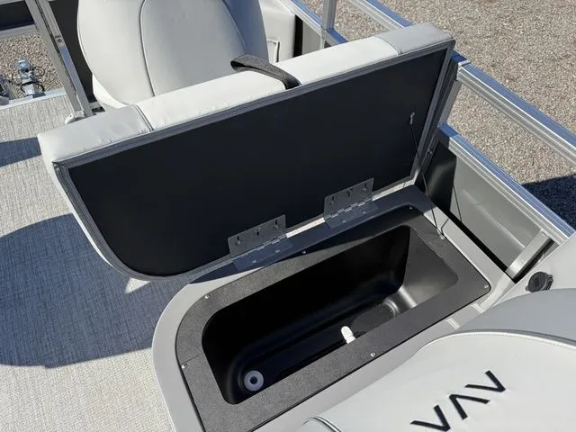 Slide: The Image of Avalon Venture 85 - 19 FT Quad Fish 2026 - 21