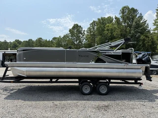 The Image of Tahoe LTZ - 23 FT Cruise 2025 - 1