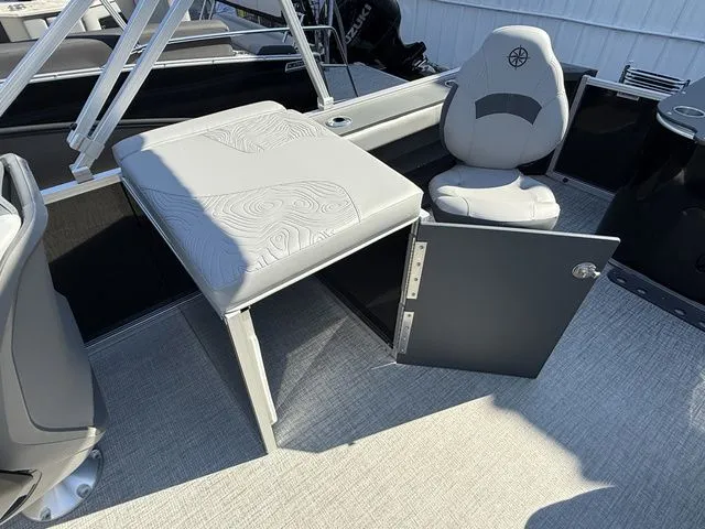 Slide: The Image of Tahoe GEOFISH RF 23' 2026 - 12