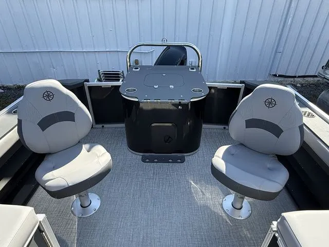 Slide: The Image of Tahoe GEOFISH RF 23' 2026 - 7