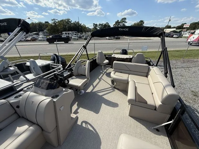 Slide: The Image of Tahoe Sport 85 - 21 Rear Fish 2026 - 18