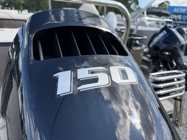 Slide: The Image of Tahoe Sport 85 - 21 Rear Fish 2026 - 21