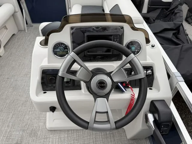 Slide: The Image of Tahoe Sport Quad Lounge - 21 FT 2026 - 10