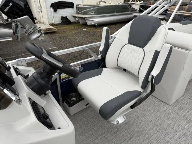 Slide: The Image of Tahoe Sport Quad Lounge - 21 FT 2026 - 8