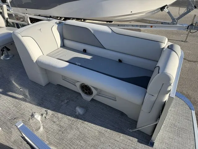 Slide: The Image of Tahoe Sport Quad Lounge - 21 FT 2026 - 6