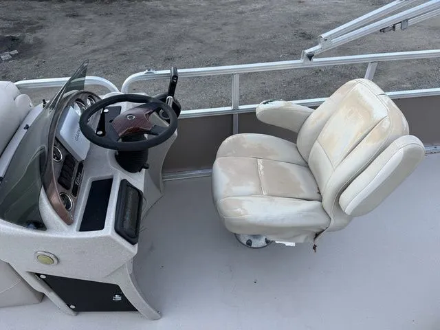 Slide: The Image of Tahoe 2485 DRL 2012 - 6