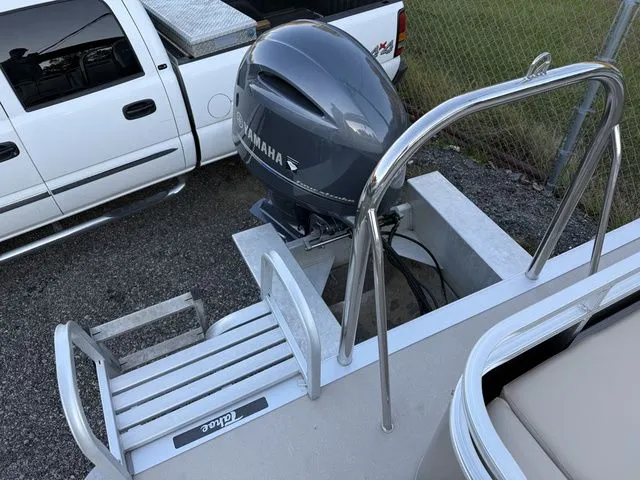 Slide: The Image of Tahoe 2485 DRL 2012 - 8