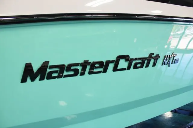 Slide: The Image of MasterCraft NXT22 2024 - 10