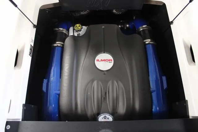 Slide: The Image of MasterCraft NXT22 2024 - 39