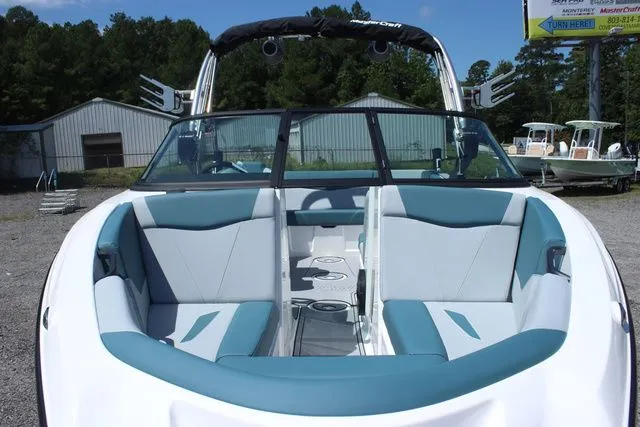Slide: The Image of MasterCraft NXT 21 2025 - 10