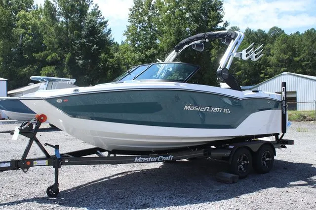Slide: The Image of MasterCraft NXT 21 2025 - 7