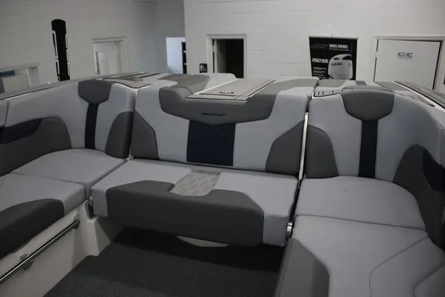 Slide: The Image of MasterCraft XT Series XT22 2025 - 20