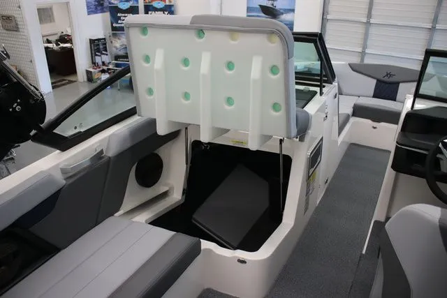 Slide: The Image of MasterCraft XT Series XT22 2025 - 22