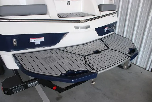 Slide: The Image of MasterCraft XT Series XT22 2025 - 3