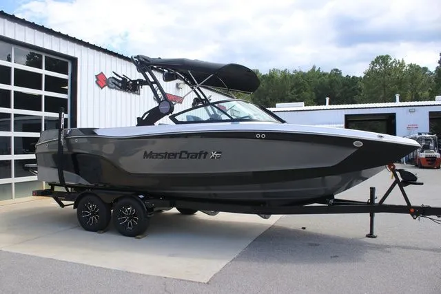 The Image of MasterCraft XT Series XT24 2025 - 1