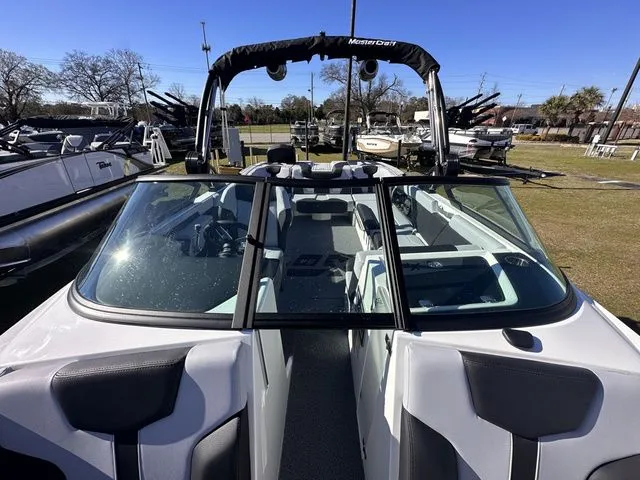 Slide: The Image of MasterCraft XT Series XT24 2025 - 11