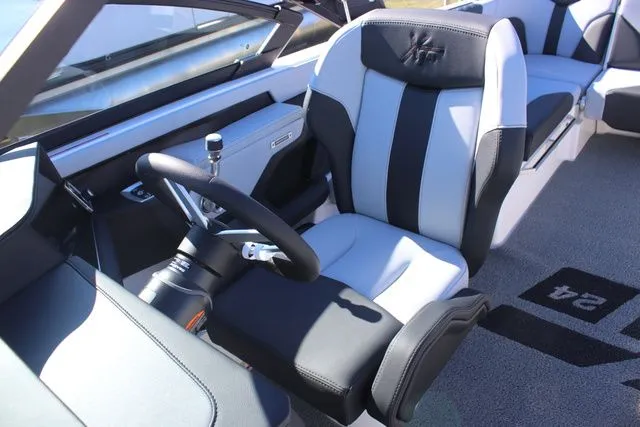 Slide: The Image of MasterCraft XT Series XT24 2025 - 19