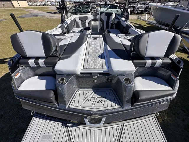 Slide: The Image of MasterCraft XT Series XT24 2025 - 22