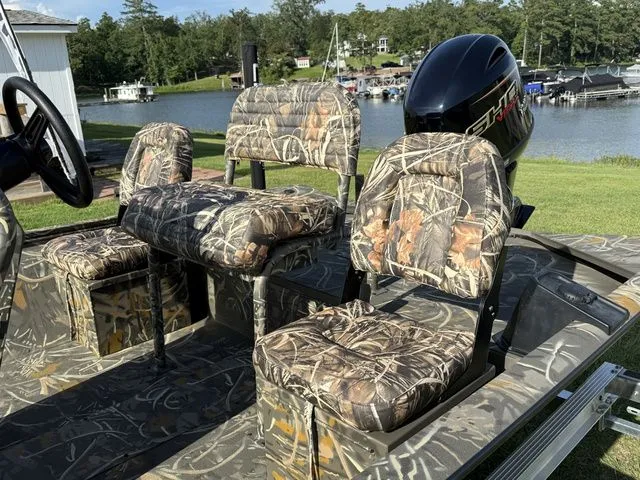 Slide: The Image of War Eagle 961 Blackhawk 2025 - 10